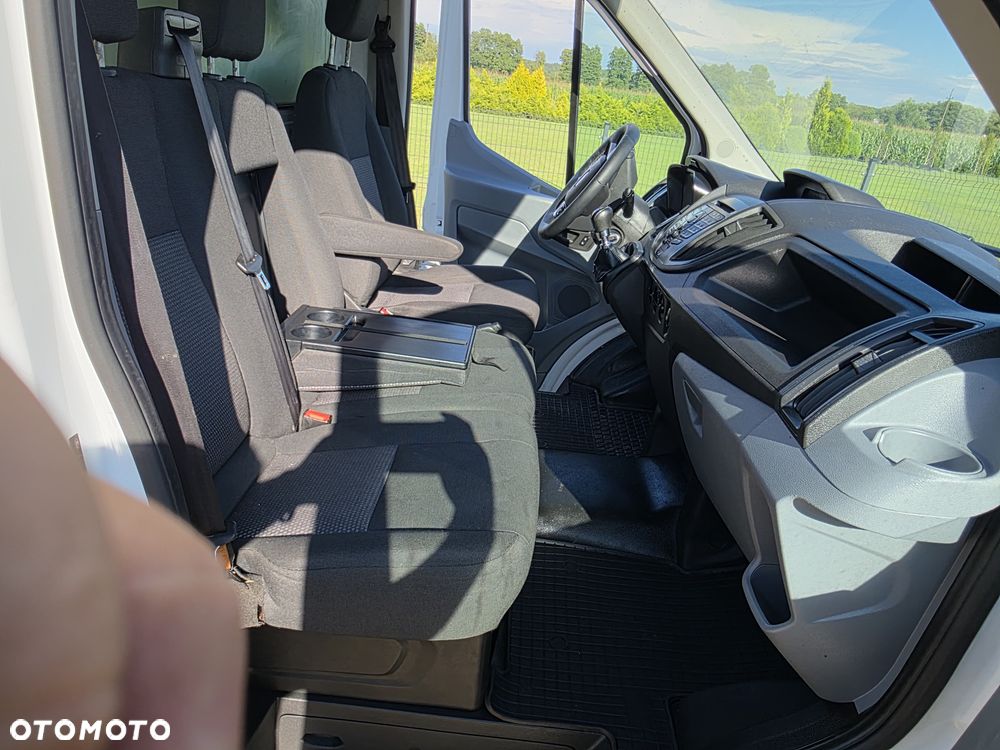 Ford Transit - 17