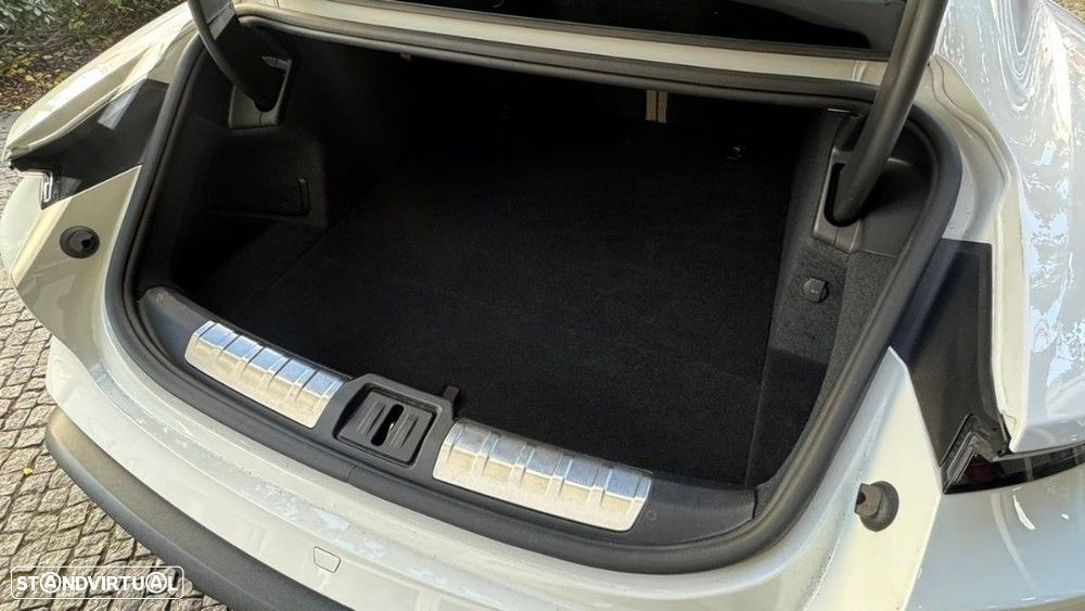 Porsche Taycan Standard - 8