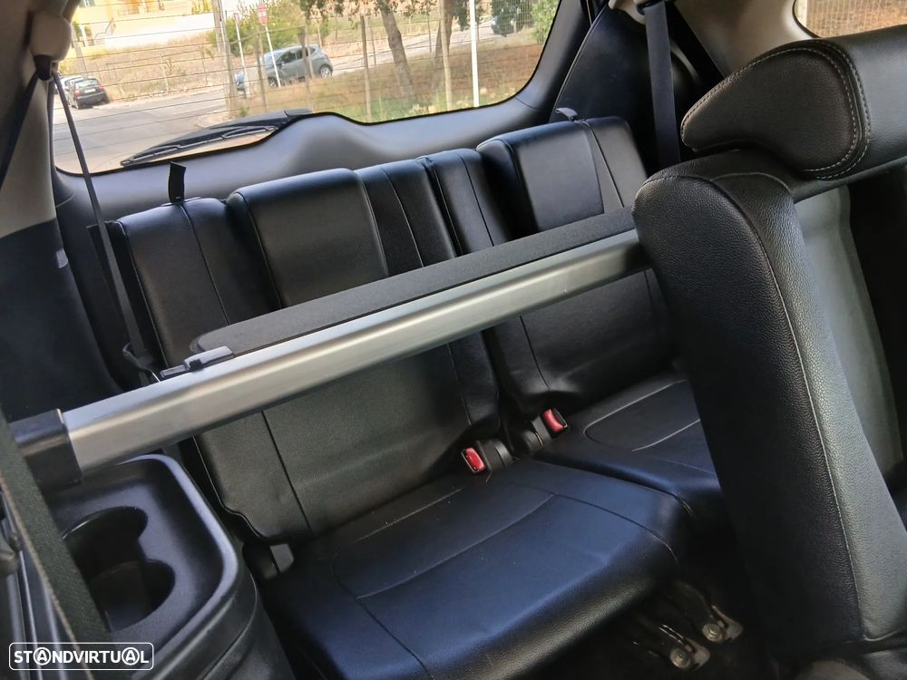 Mitsubishi Outlander 2.2 DI-D Instyle Navi - 39