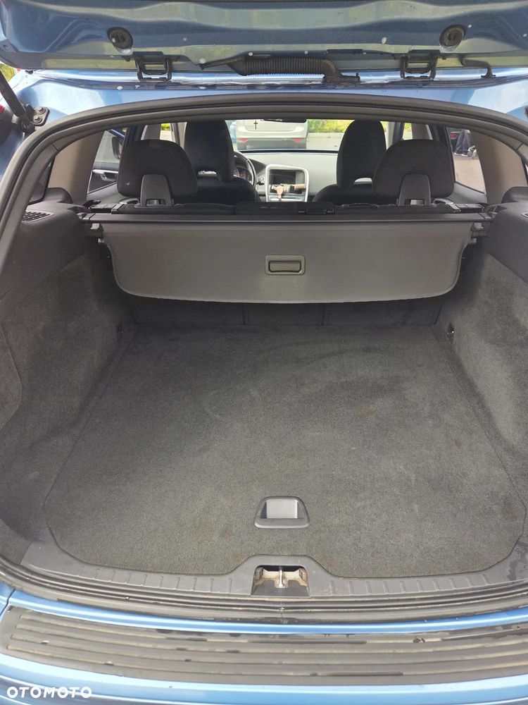 Volvo XC 60 D4 Kinetic - 24