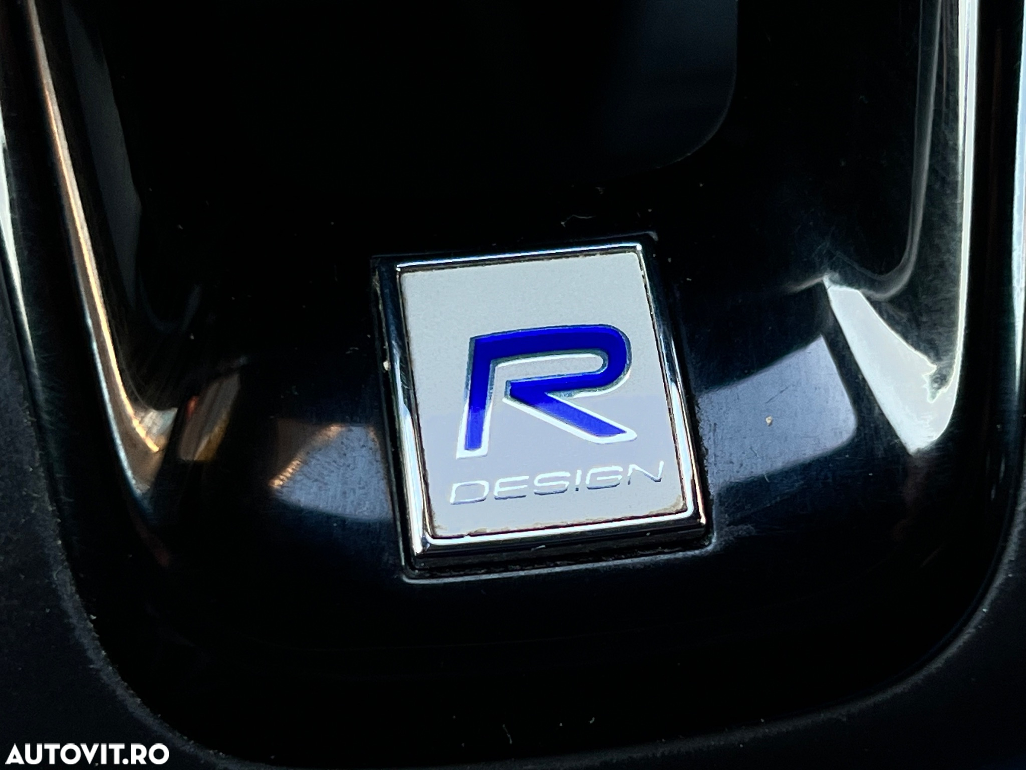 Volvo XC 60 D4 AWD Geartronic RDesign - 31