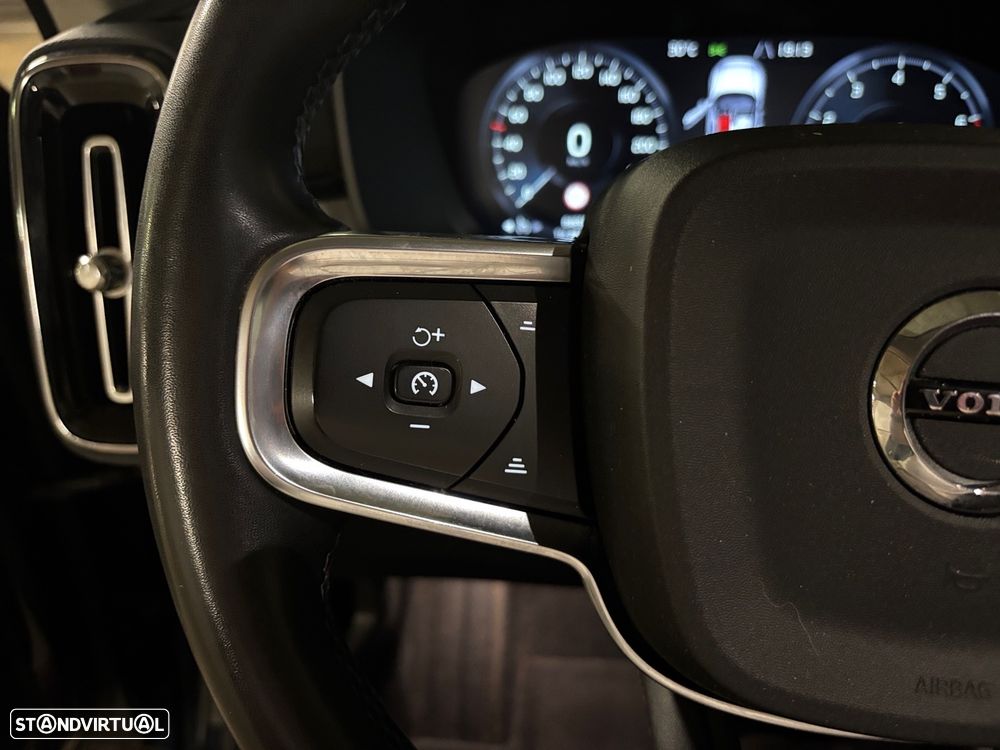 Volvo XC 40 1.5 T2 Inscription Geartronic - 12