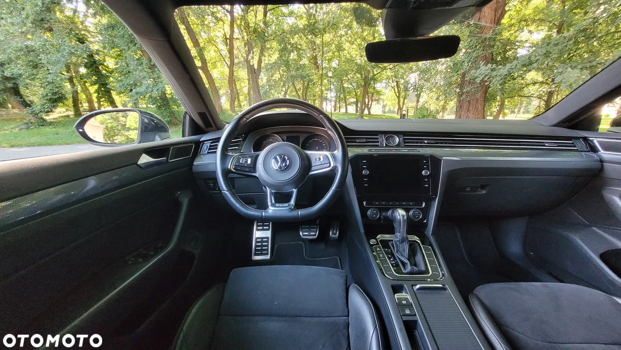Volkswagen Arteon 2.0 TDI SCR R-Line Edition DSG - 13