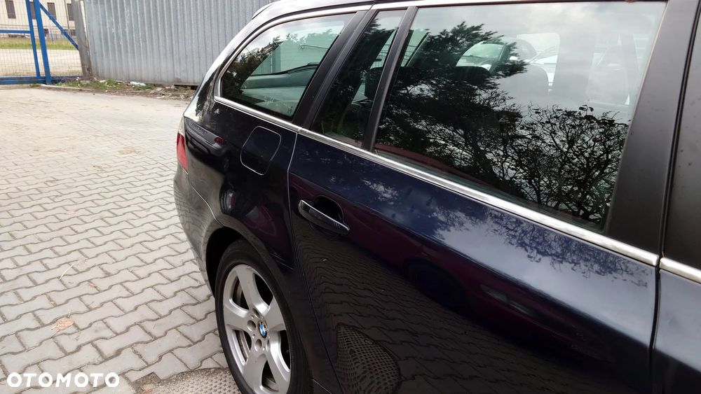 BMW Seria 5 525d xDrive Touring - 30