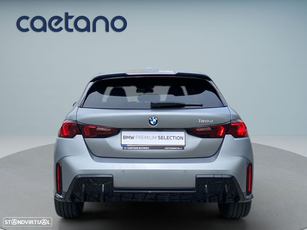 BMW 120 d Pack Desportivo M Pro - 18