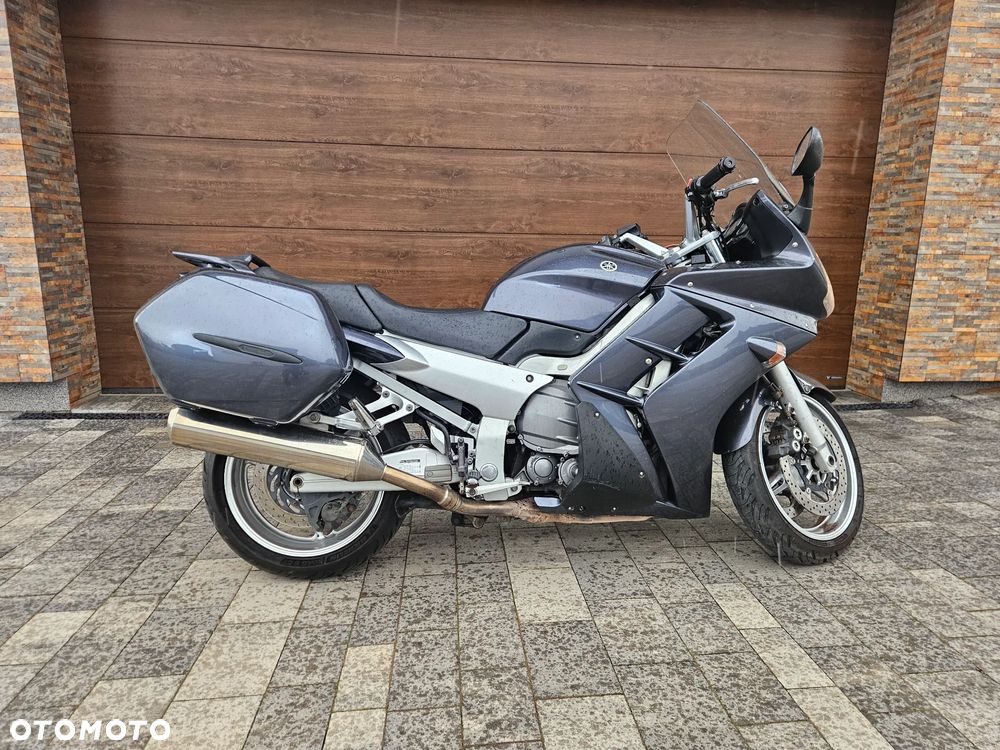 Yamaha FJR - 10