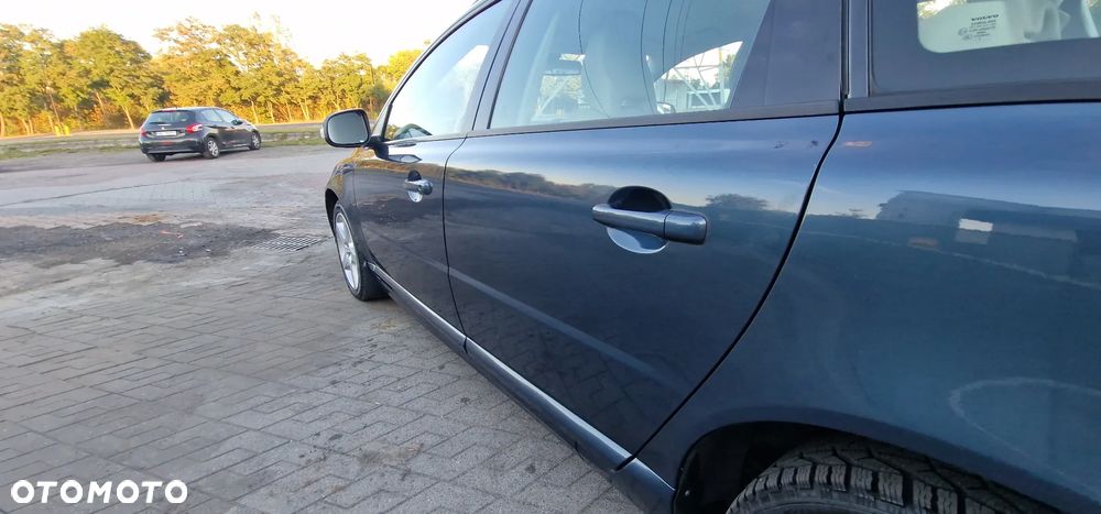 Volvo V70 2.0 Momentum - 20