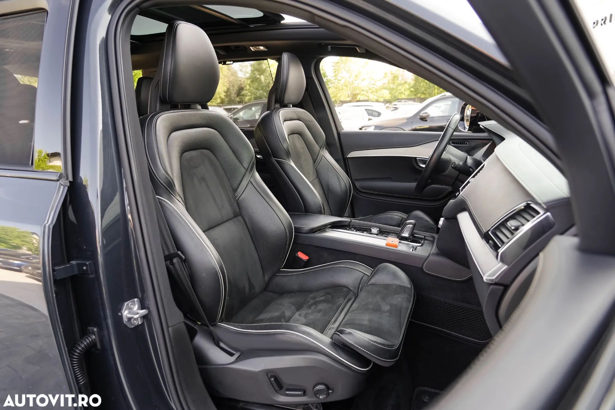 Volvo XC 90 AWD T8 Twin Engine Geartronic RDesign - 26