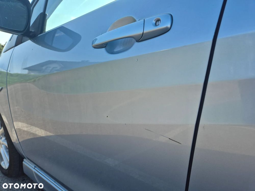 Mazda 5 2.0 Sport - 21