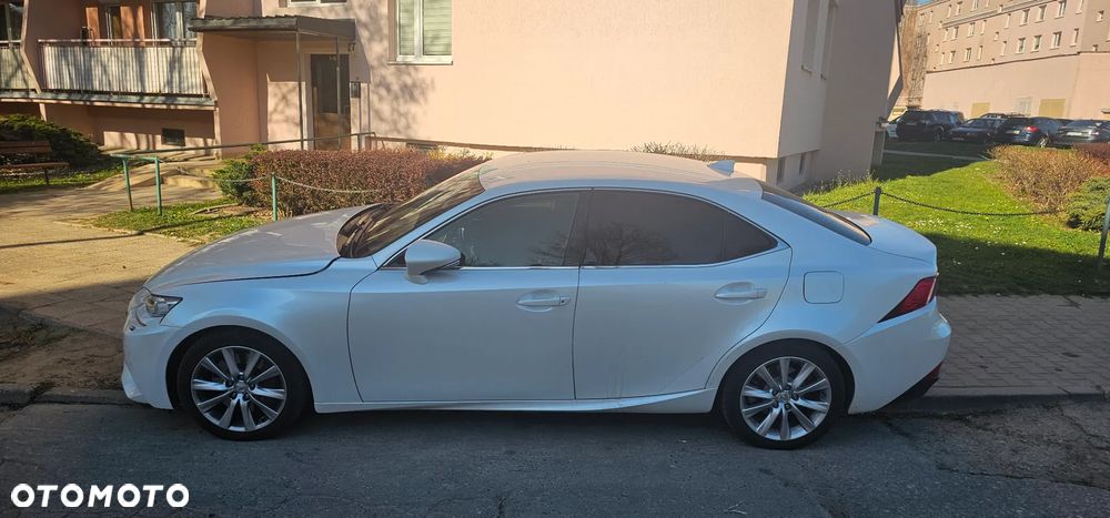 Lexus IS 200t Comfort - 3