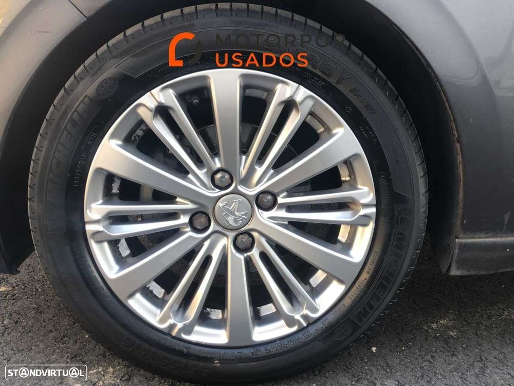 Peugeot 208 1.2 PureTech Style - 15