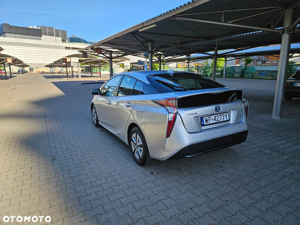 Toyota Prius Hybrid Executive - 6