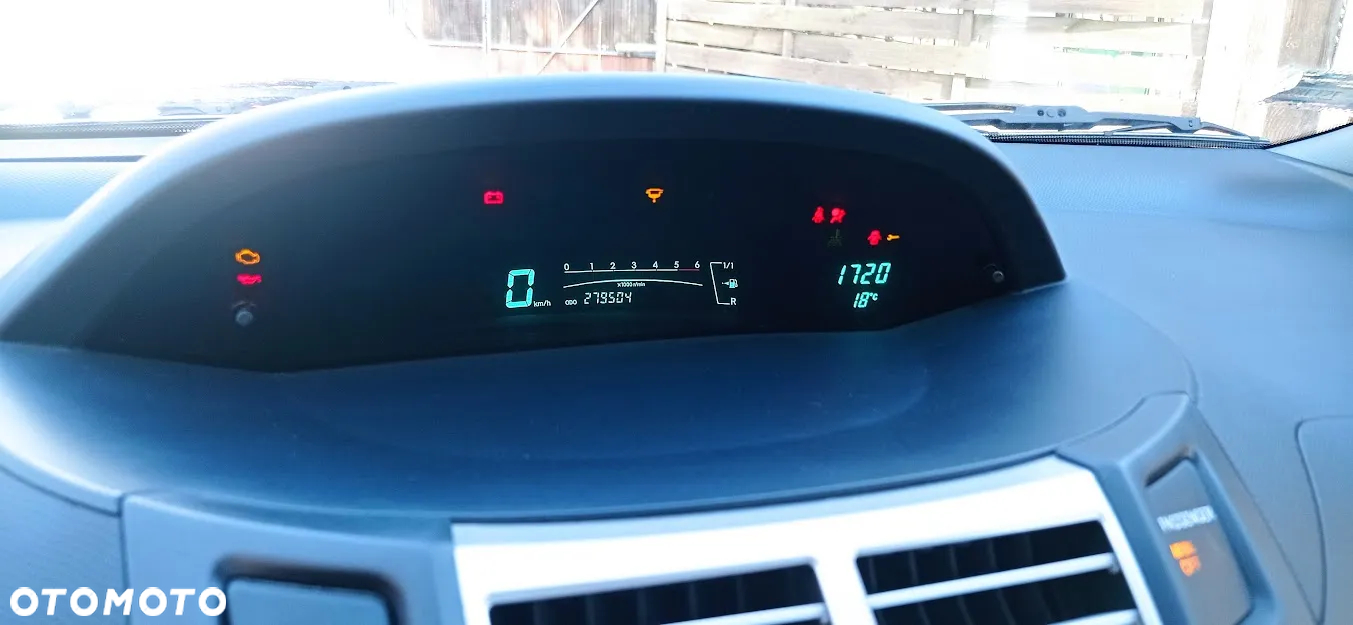 Toyota Yaris 1.4 D-4D - 5