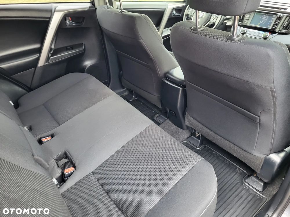 Toyota RAV4 Hybrid Premium 4x2 - 19