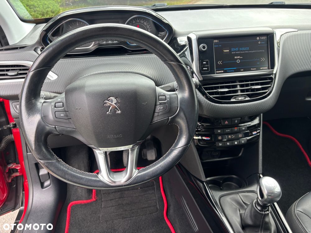 Peugeot 2008 BlueHDi FAP 120 STOP & START Allure - 14