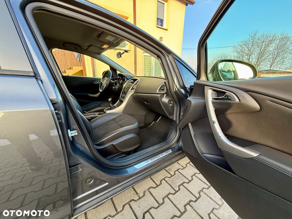 Opel Astra 1.7 CDTI Cosmo - 21