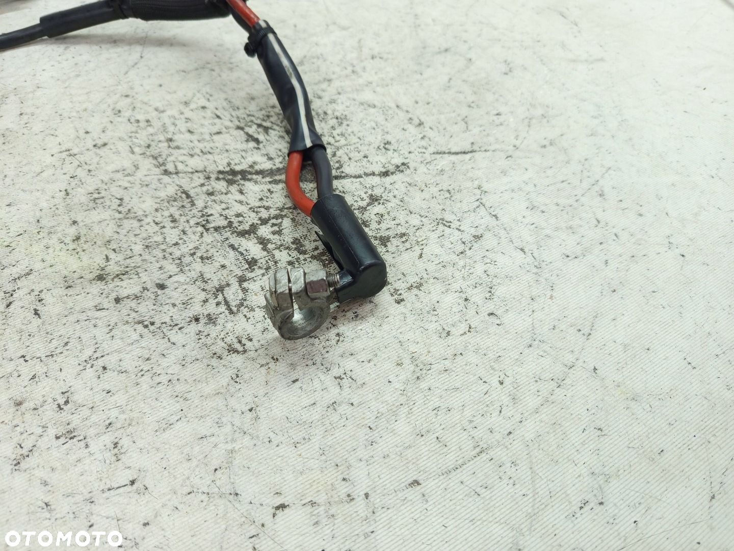 KLEMA PLUSOWA VW PASSAT B8 5Q0971228 - 2