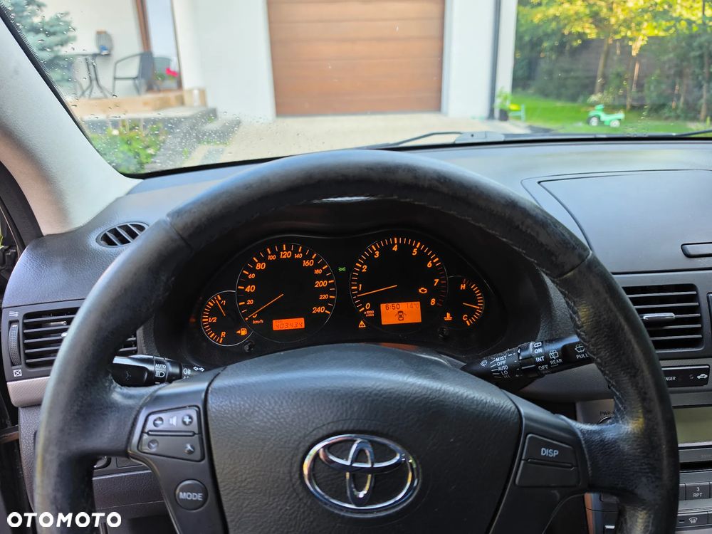 Toyota Avensis 2.0 VVT-i Sol plus - 11
