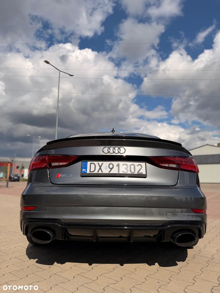 Audi RS3 Limousine - 18