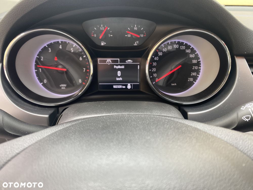 Opel Astra 1.4 T Enjoy - 2