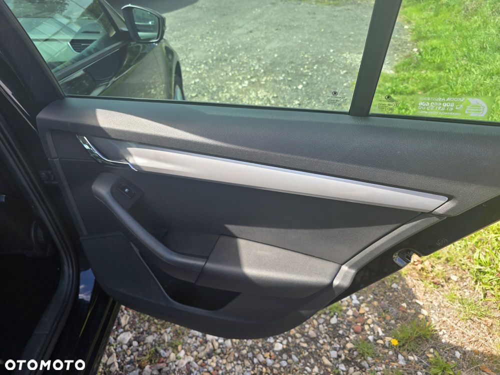 Skoda Octavia 2.0 TDI Elegance - 22