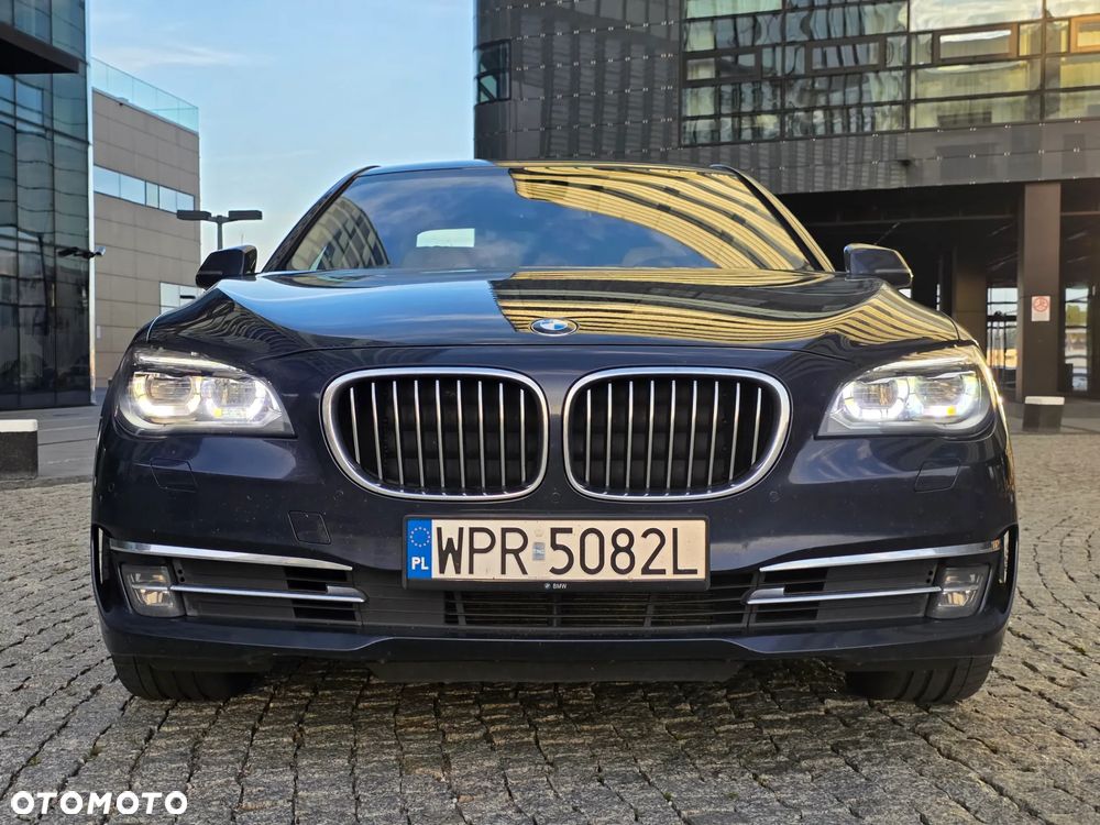 BMW Seria 7 - 22