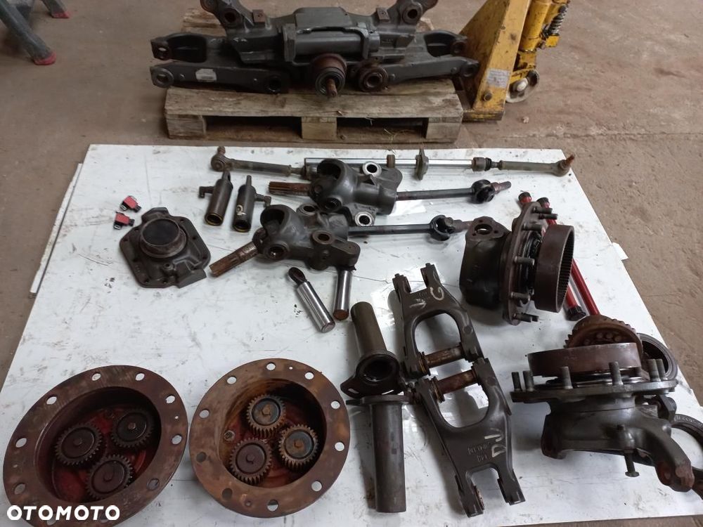 Części Most Carraro 20.25SI. 20.29 .DRIVETECH,Case CVX,MX,CS,Valtra,Claas 697 ATS,McCormick XTX 185,Miękka oś,satelita,TGL644723,K79-13,11770S71148,zwolnica,układ planetarny,półoś,obudowa,mechanizm różnicowy - 3