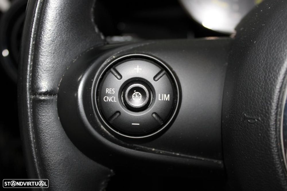 MINI 3 Portas Cooper SE - 16