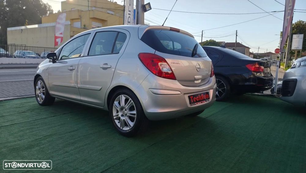Opel Corsa 1.2 Enjoy - 5