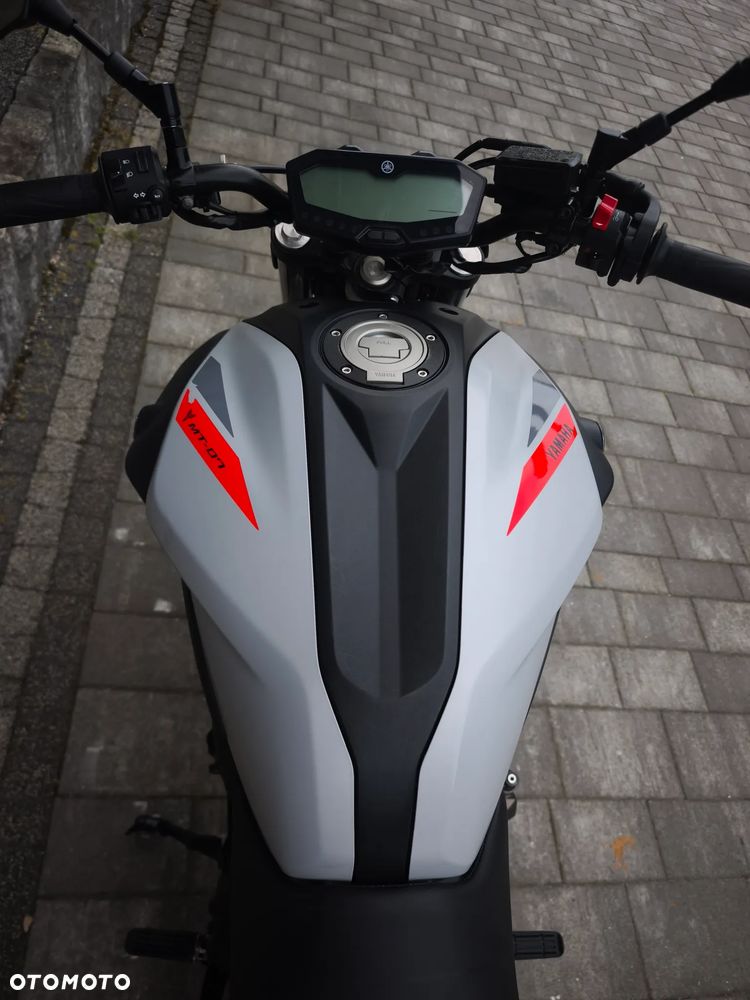 Yamaha MT - 26