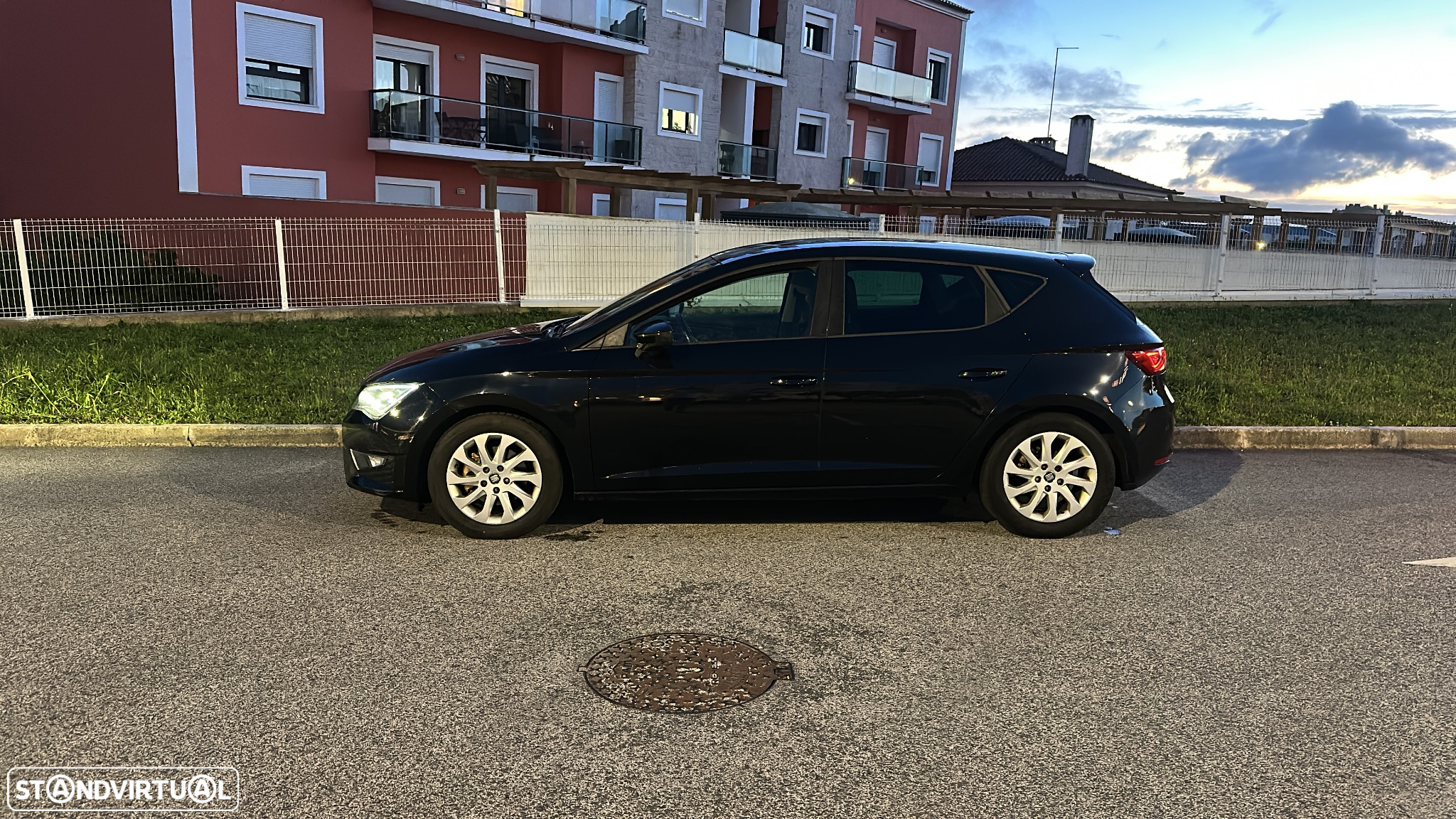 SEAT Leon 1.6 TDI S&S FR - 18