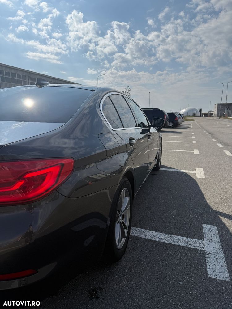 BMW Seria 5 520d AT - 5