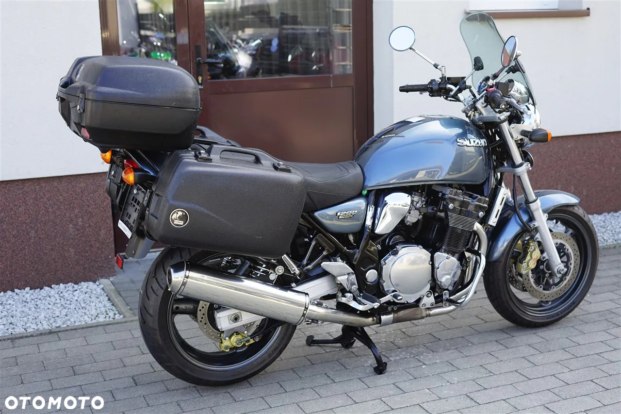 Suzuki GSX - 3