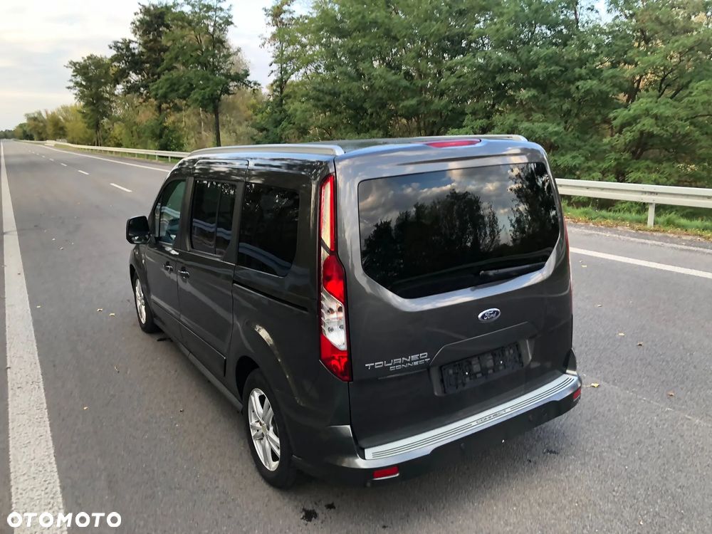 Ford Transit Connect - 8
