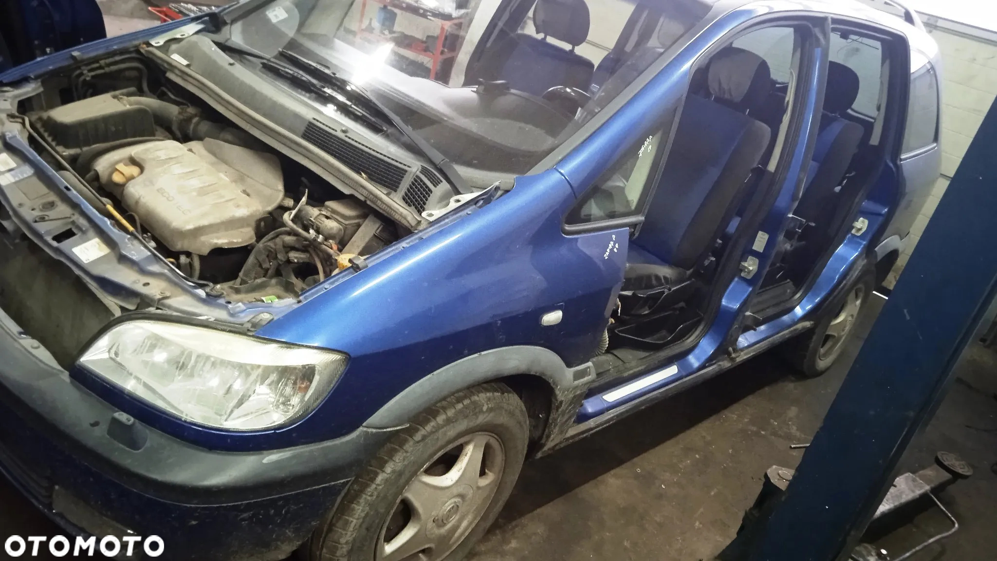Na części Opel Zafira A 1.6 1.8 B Z20Q  Silnik Skrzynia automatyczna Maska Zderzak Drzwi Klapa Szyba Lampa Błotnik Zderzak Grill - 4