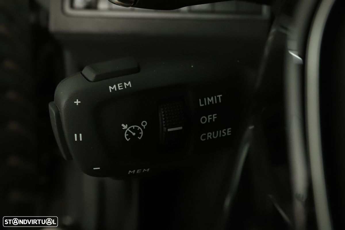 Peugeot 3008 1.6 Hybrid Allure e-EAT8 - 14