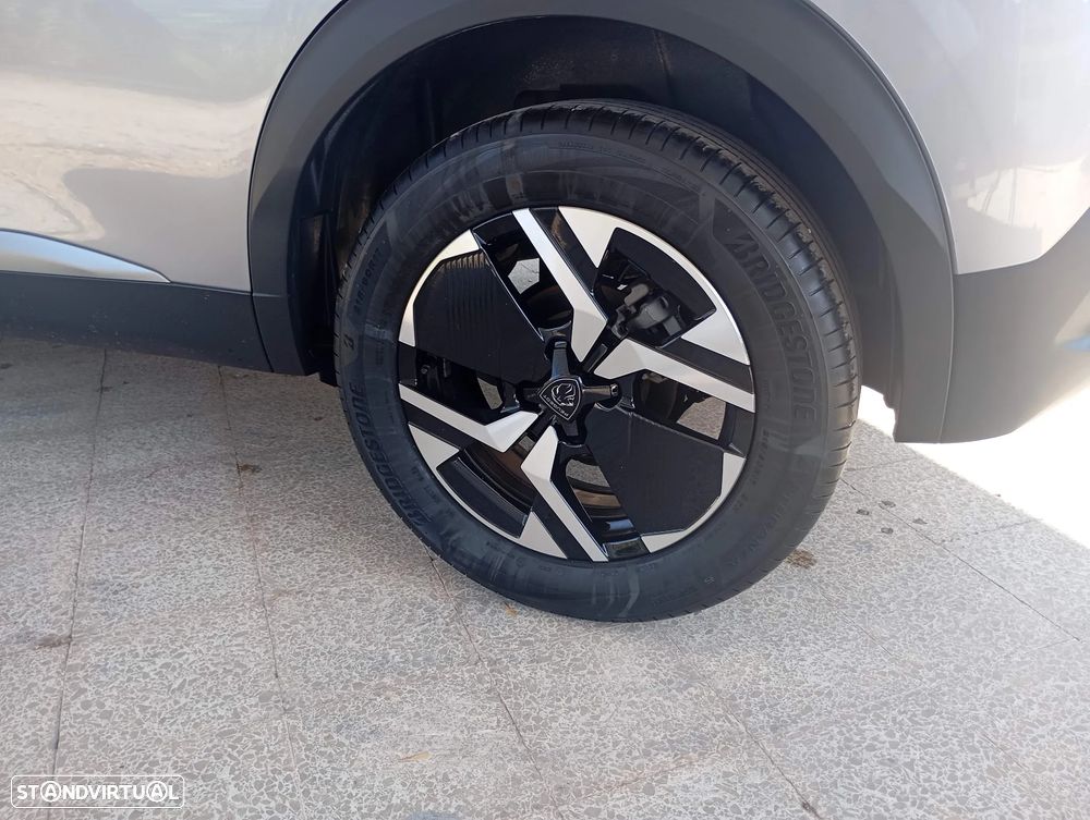 Peugeot 2008 - 14