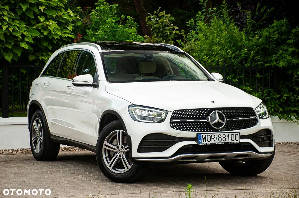 Mercedes-Benz GLC 300 4Matic 9G-TRONIC AMG Line - 12