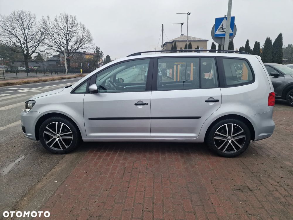 Volkswagen Touran 1.6 TDI DPF BlueMot Comfortline - 8