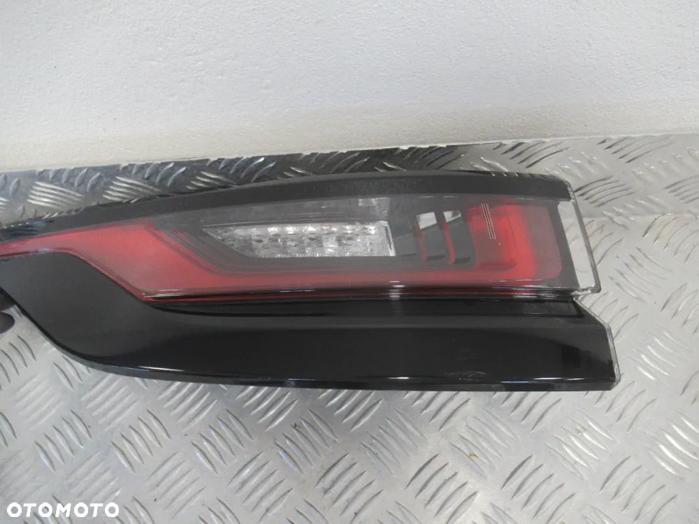 LAMPA TYLNA TYŁ LEWA RANGE ROVER VELAR LED 2017- - 5