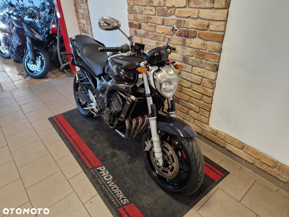 Yamaha FZ6 - 21