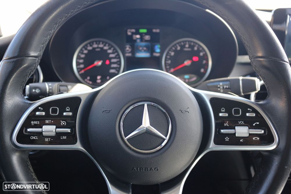 Mercedes-Benz GLC 300 e 4Matic - 28