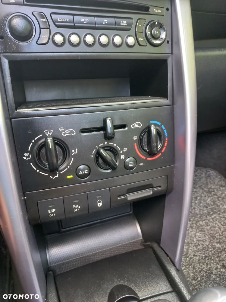 Peugeot 207 120 Premium - 19