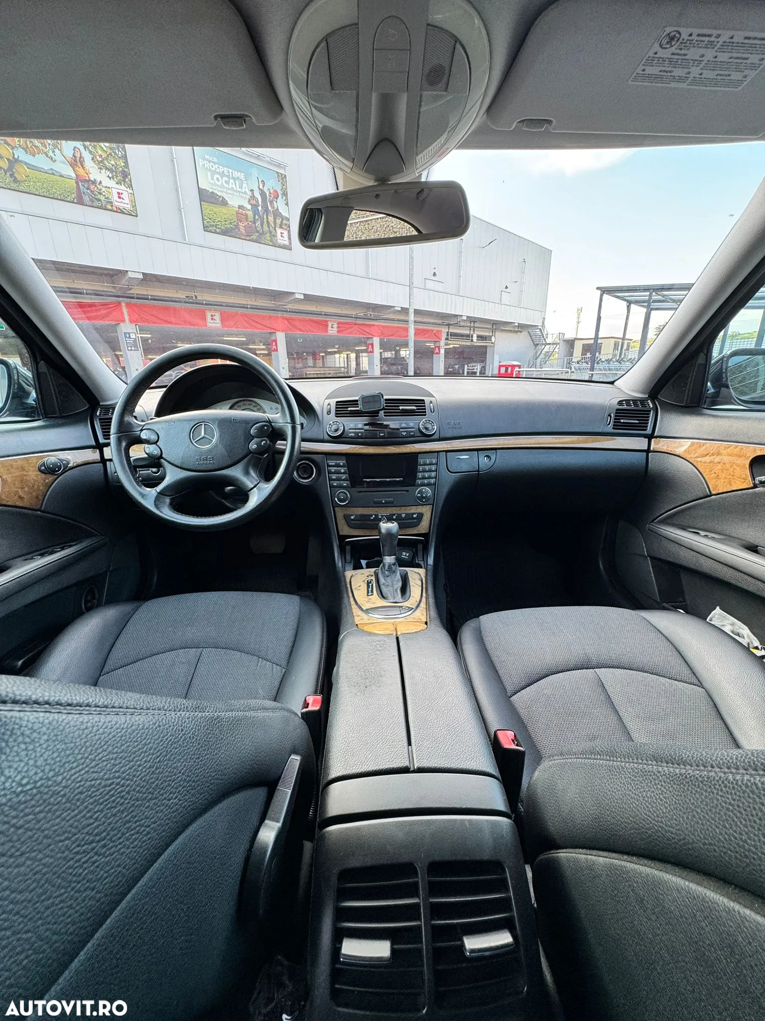 Mercedes-Benz E - 4