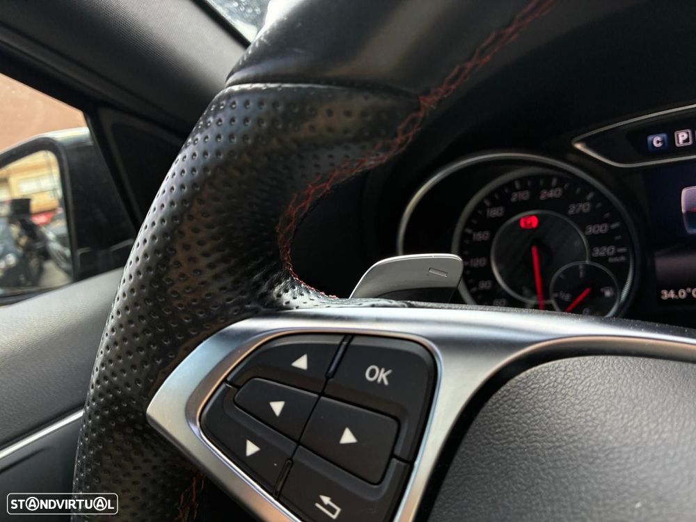Mercedes-Benz A 45 AMG 4-Matic - 23