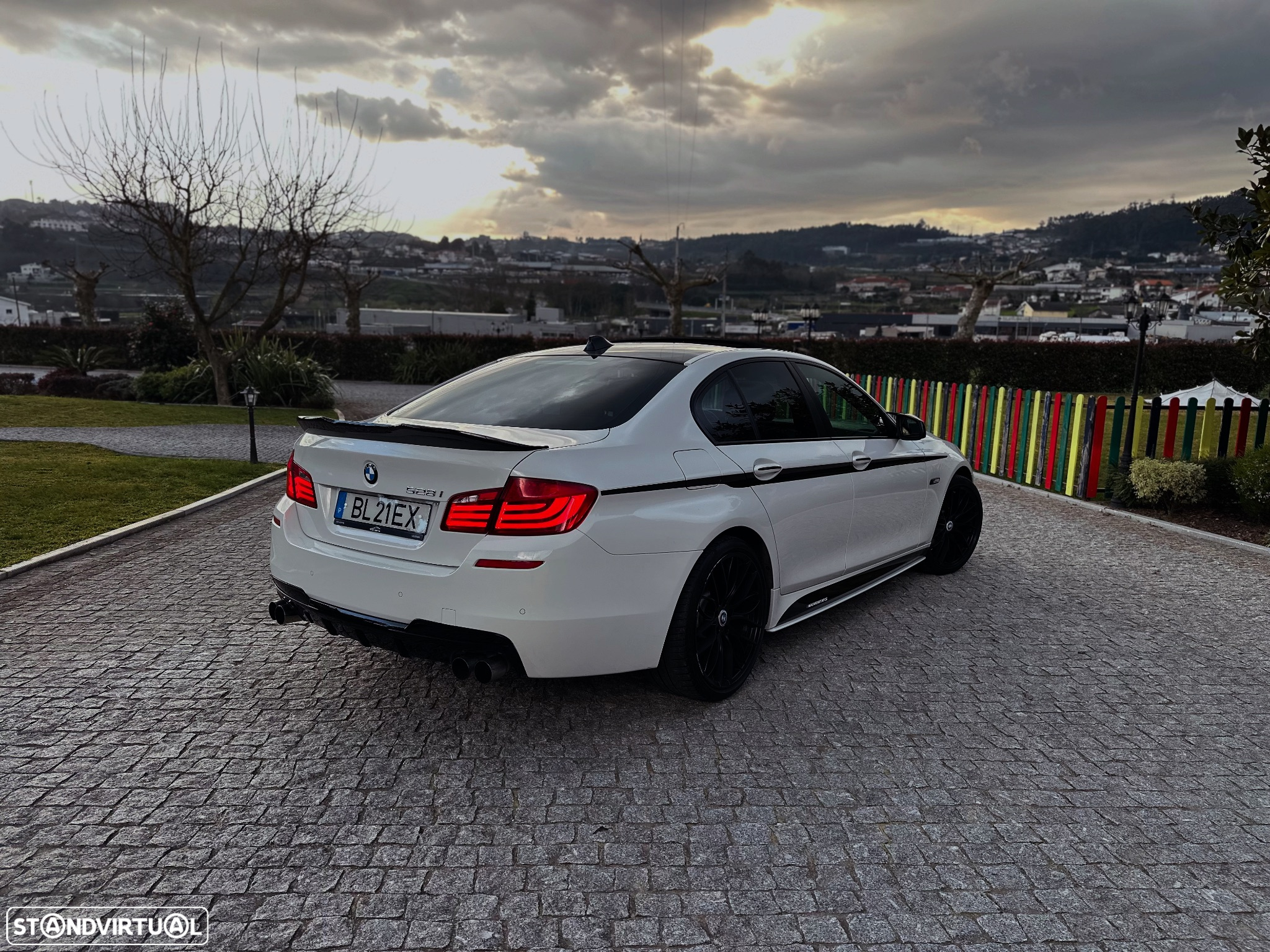 BMW 528 i Pack M Auto - 2