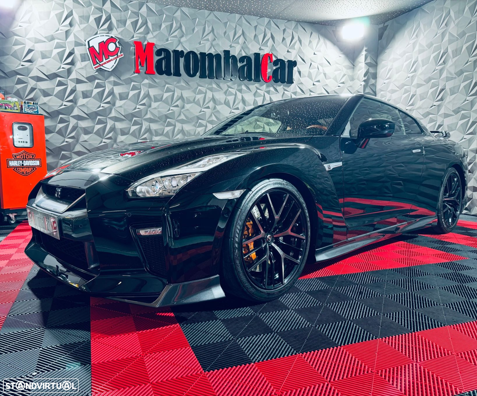 Nissan GT-R 3.8 V6 Black Edition - 24
