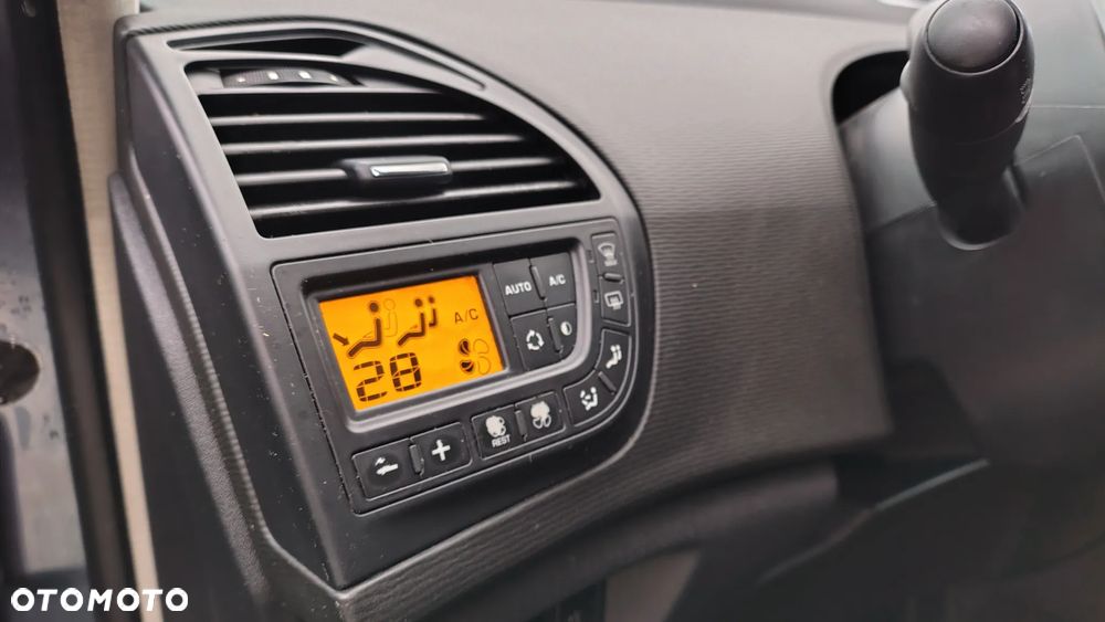 Citroën C4 Picasso - 22