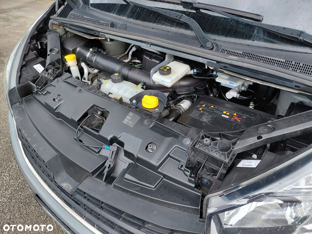 Renault Trafic - 18
