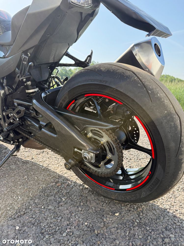 Suzuki GSX-R - 32